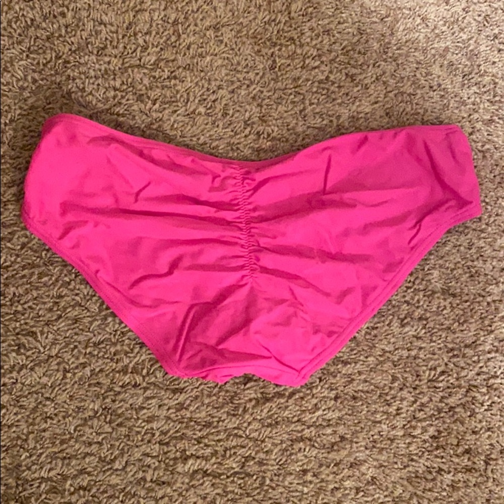Cute scrunched swim bottoms